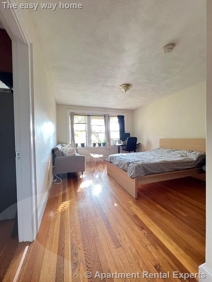 38 Day St, Davis Square